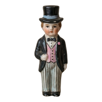 Top hat groom figure printed wood cutout